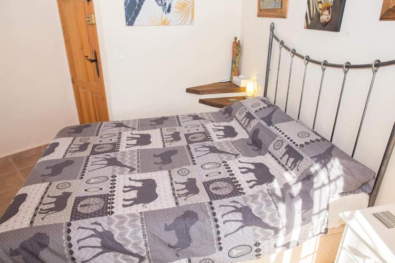 Los Giles Bed And Breakfast Almería Exteriör bild